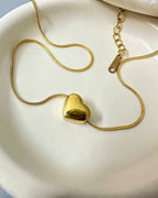 Golden heart pendant Accezia