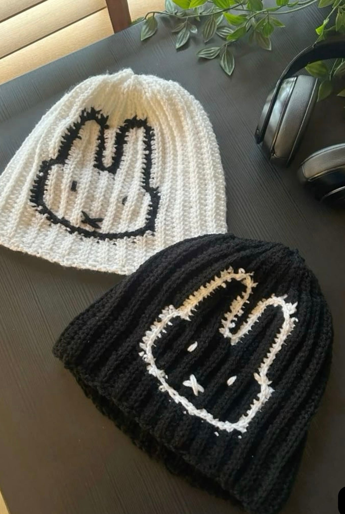 Handmade Crochet Smiley Beanie – Black & White