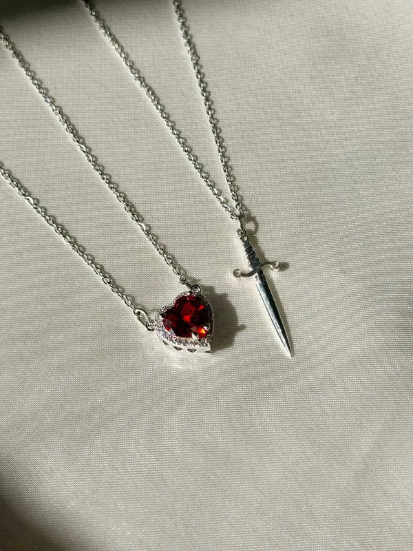 Heart & Sword pendent Accezia