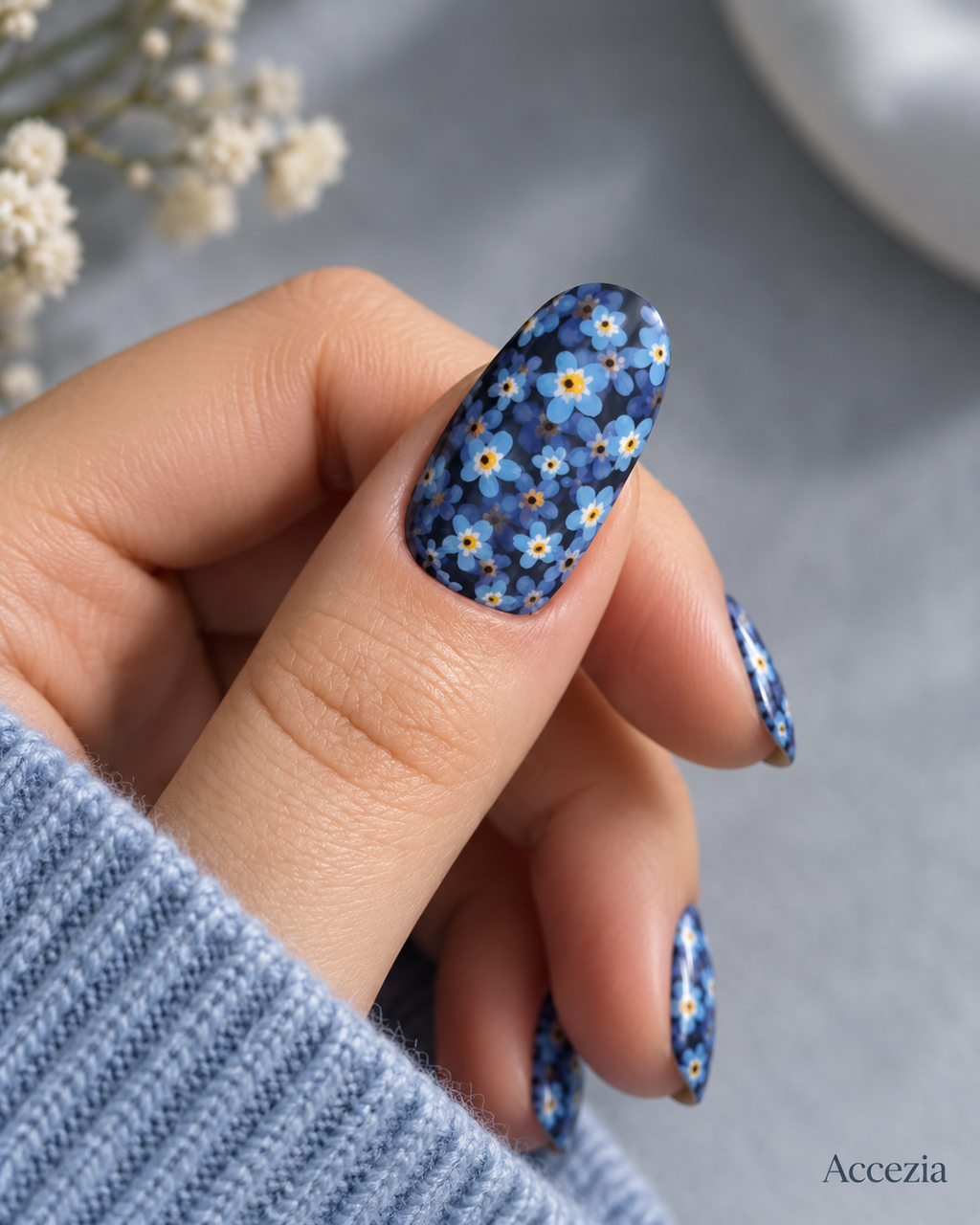 Accezia Blue Floral Press-On Nails