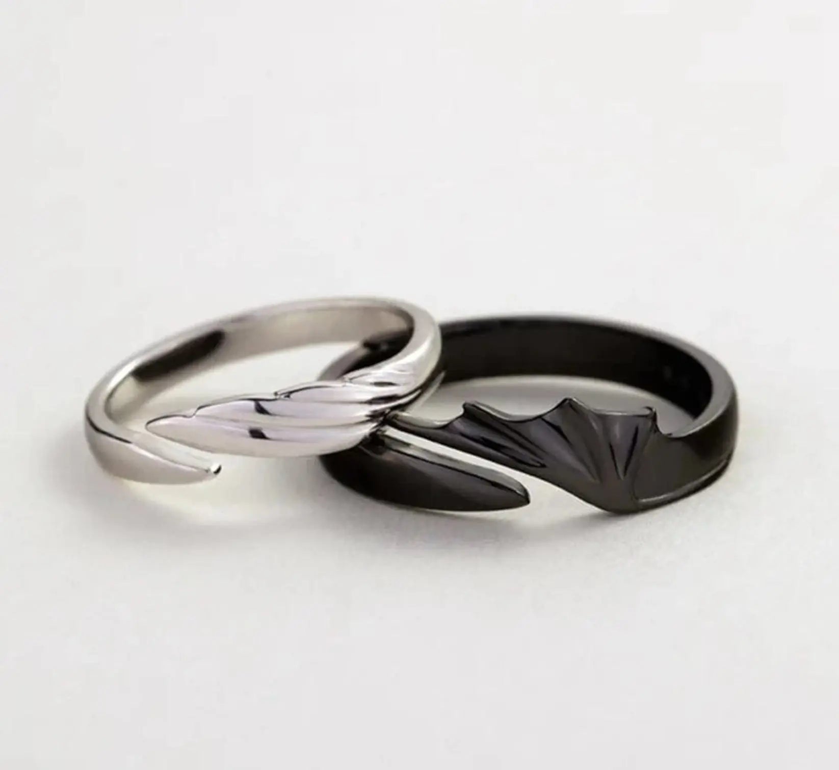 Light fury x night fury couple ring Accezia