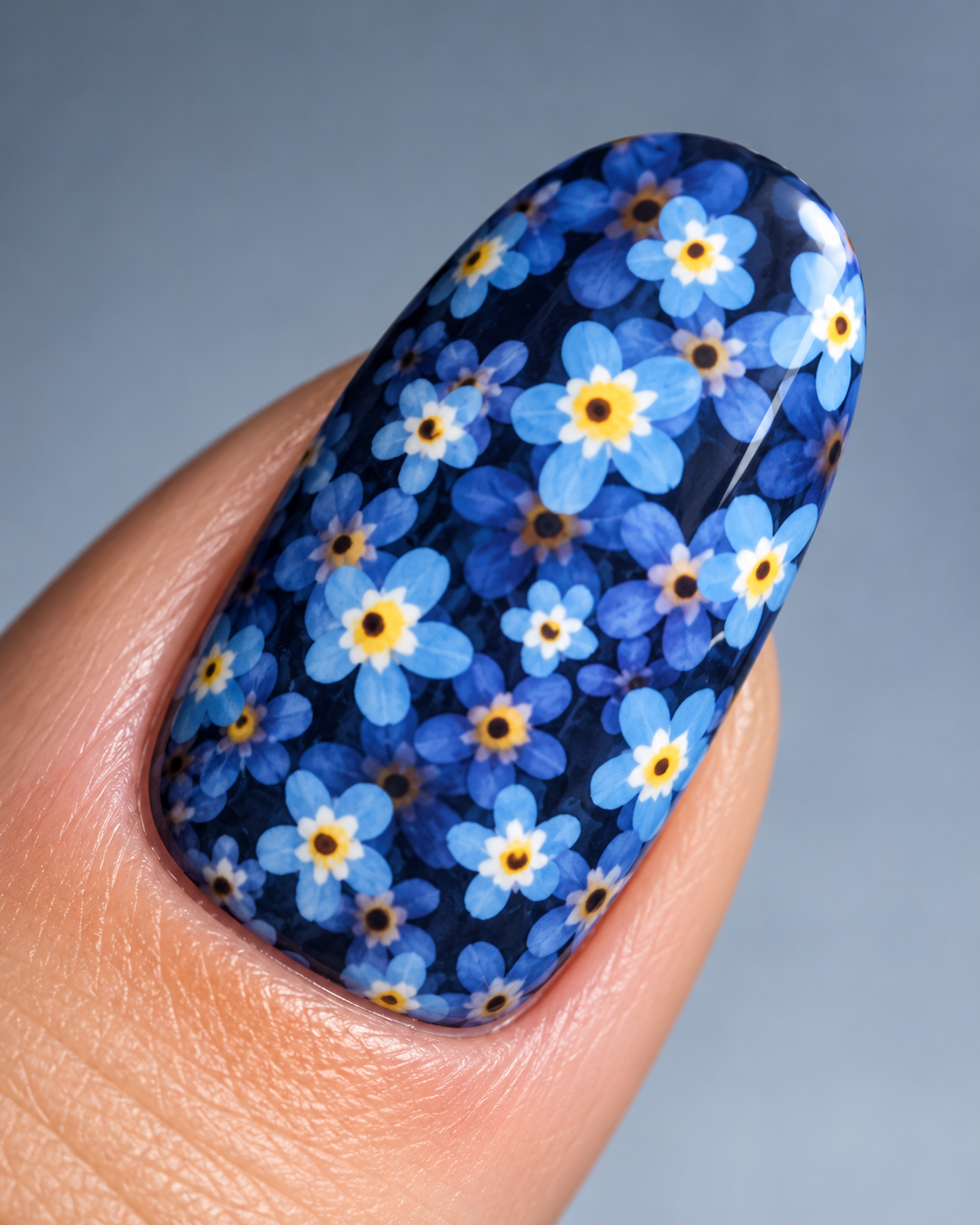 Accezia Blue Floral Press-On Nails